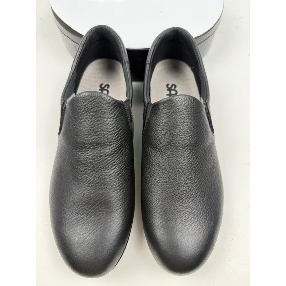 SAS Water Resistant Black Slip On Leather Grip Orthopedic Comfort Shoes Women 9M